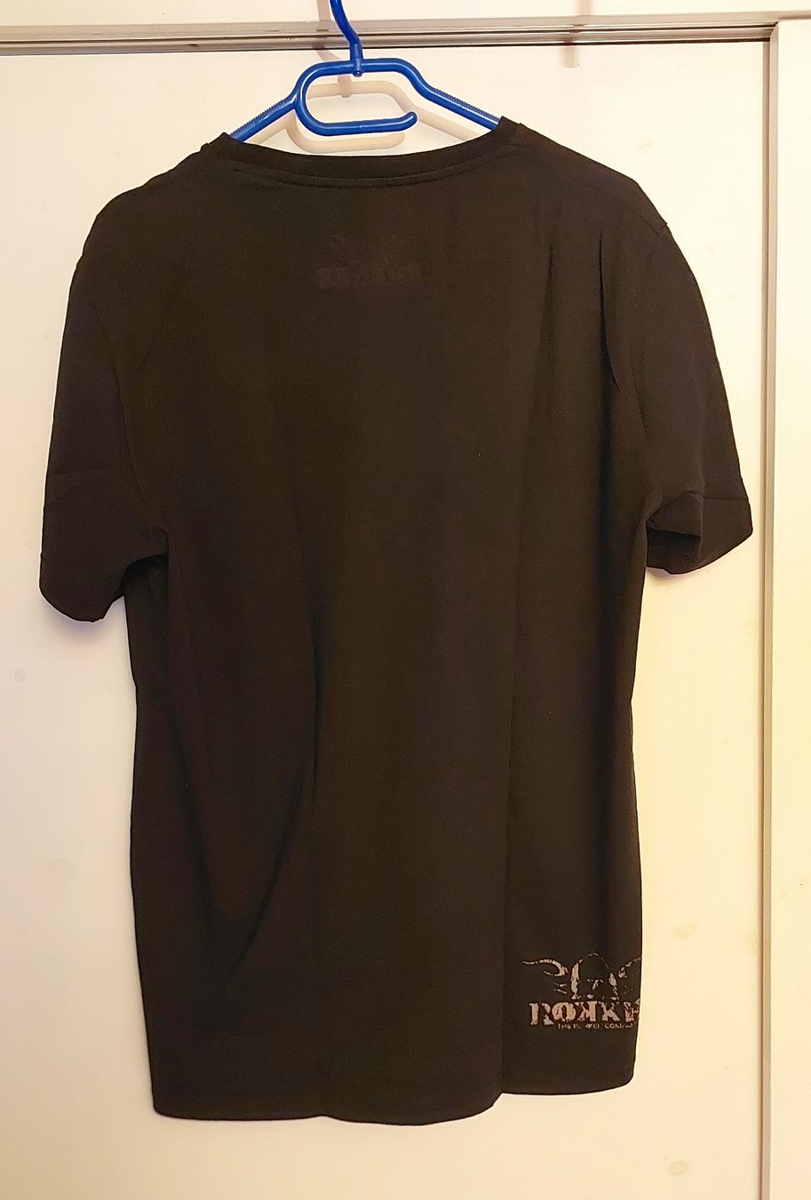 T-shirt: Biker Shirt – Usato da Brunnen venduto da CHOUCHOU. 1