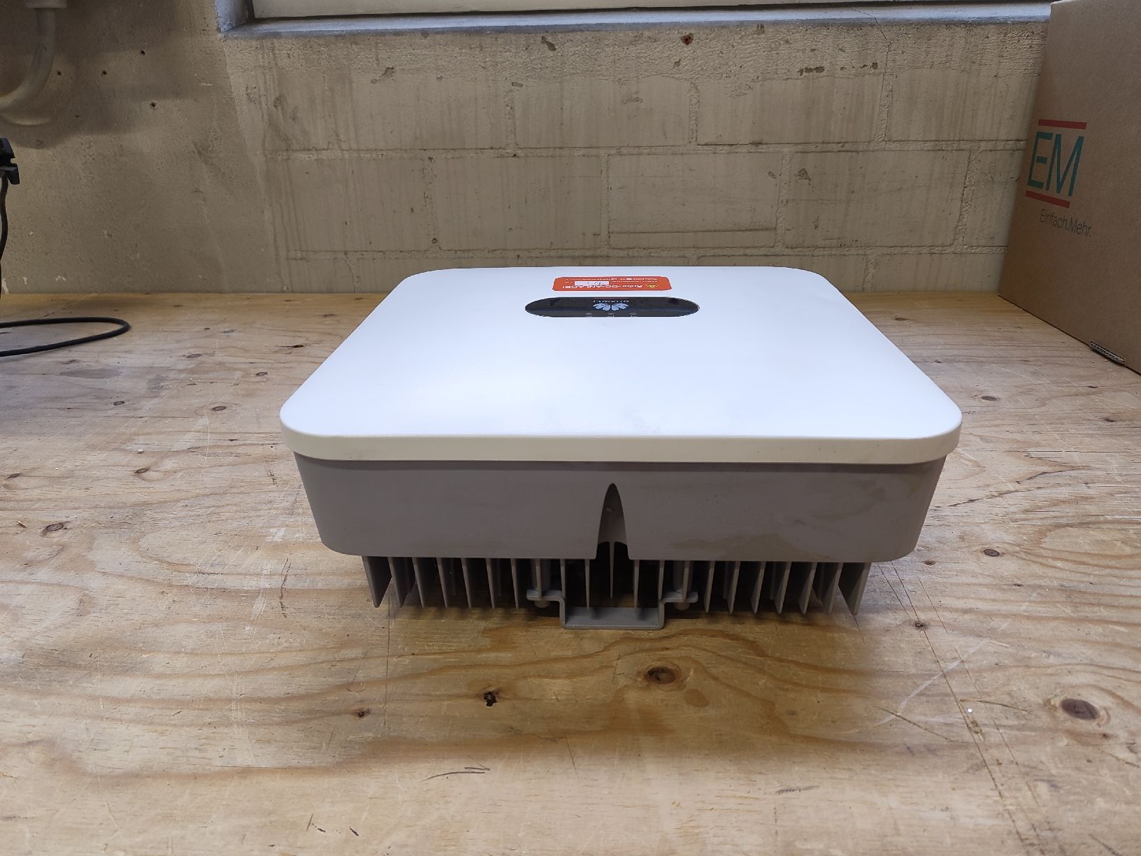 Huawei Wechselrichter: Huawei SUN2000-5KTL-L1 5kW PV-Wechselrichter - Einphasig – Gebraucht aus Winterthur von engitec_AG 4