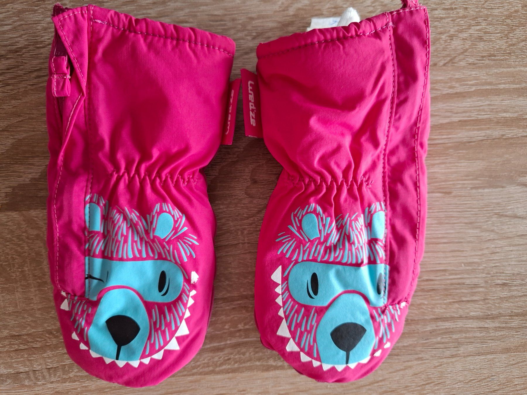 Gants: Handschuhe Mädchen 18-24 Monate – D'occasion à Biel/Bienne par nad_rm72