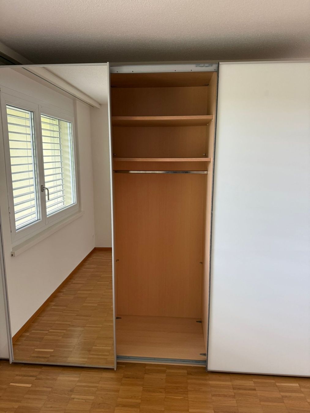 Armadi: Schwebetürenschrank – Usato da Fehraltorf venduto da Jfreak8 1