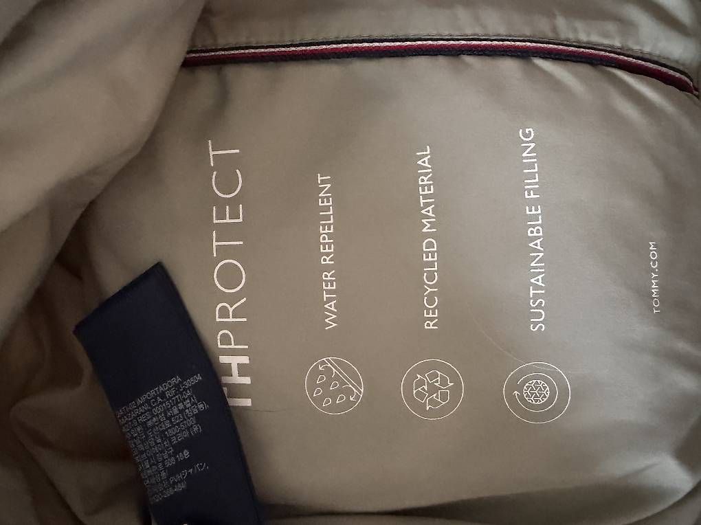 Giacche: Winterjacke Tommy Hilfiger – Usato da Niederlenz venduto da osce77 2