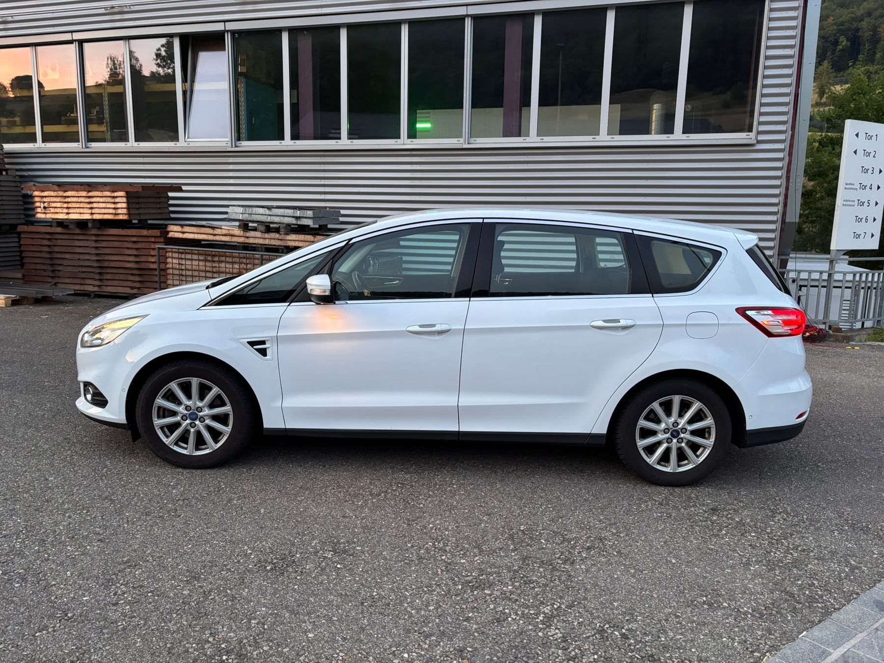 Ford Autos: Ford Smax 2016 Automat Ab Mfk – D'occasion à Liestal par Ferid79 5