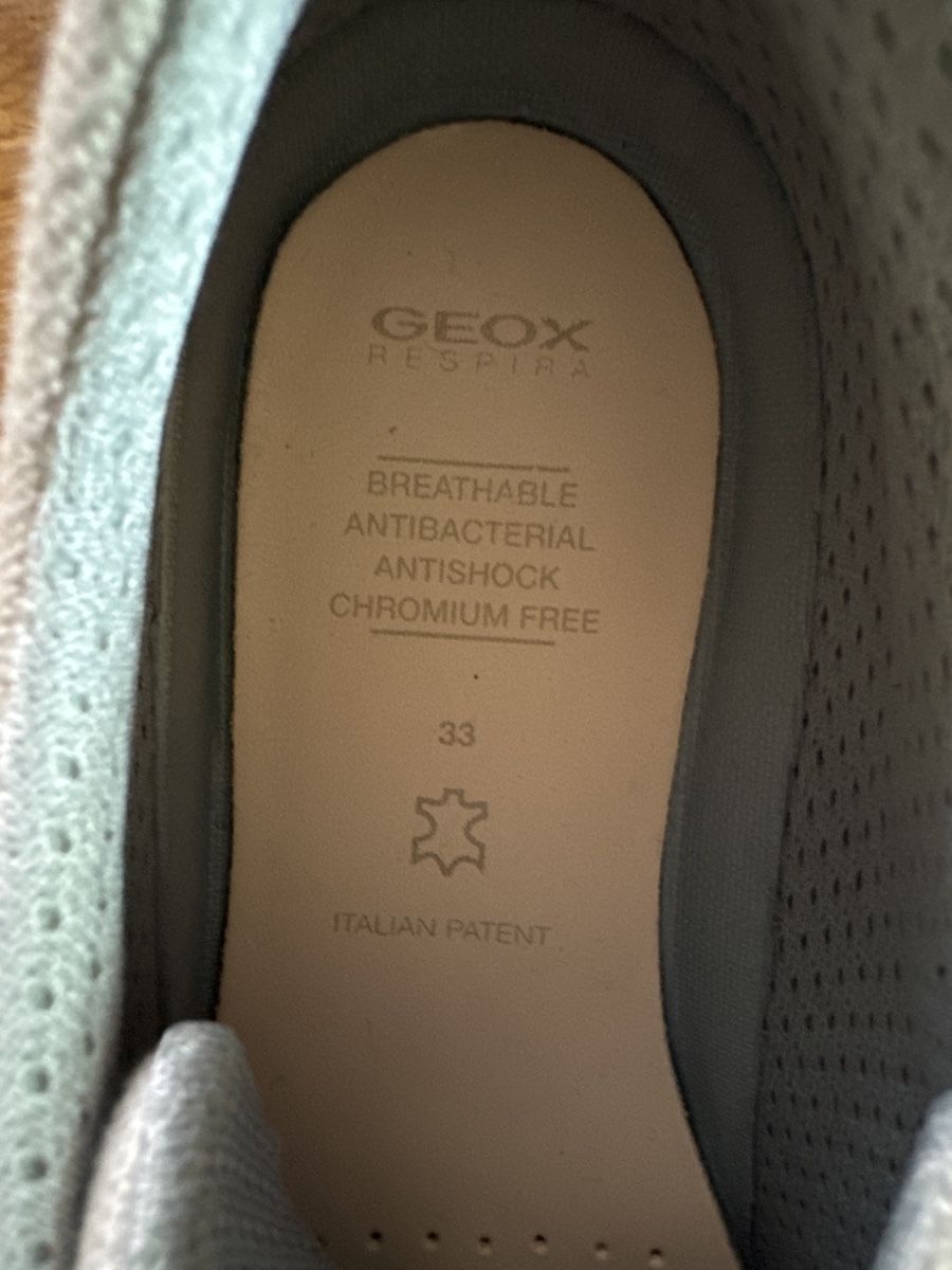 Geox Scarpe per ragazzi: Neue Schuhe von Geox Gr. 33 – Nuovo (secondo la descrizione) da Frauenkappelen venduto da leola1973 1