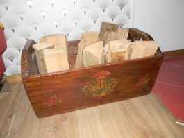 ancienne caisse à bois (ou à livres ou jouets)