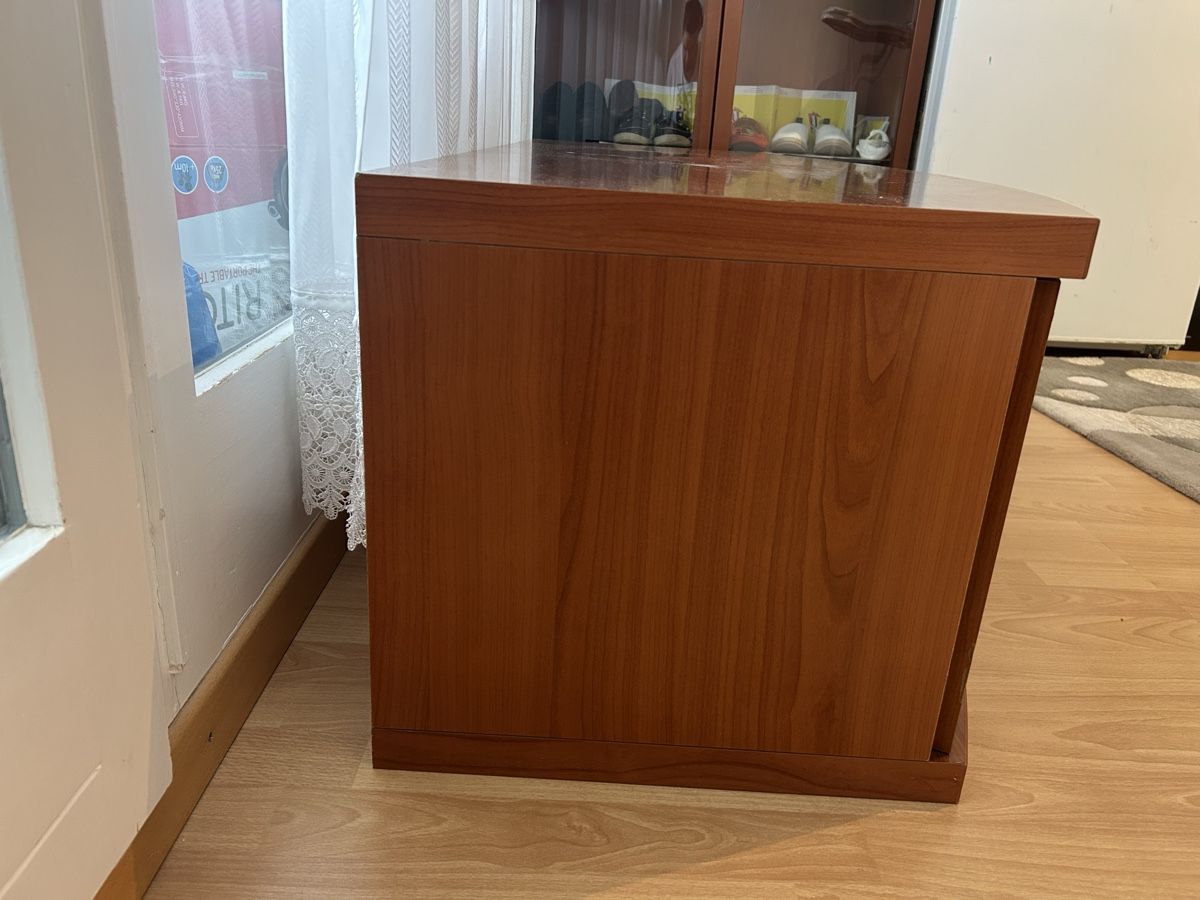 Mobili TV: Meuble TV vintage en bois – Usato da Biel/Bienne venduto da kwy_2by2 2
