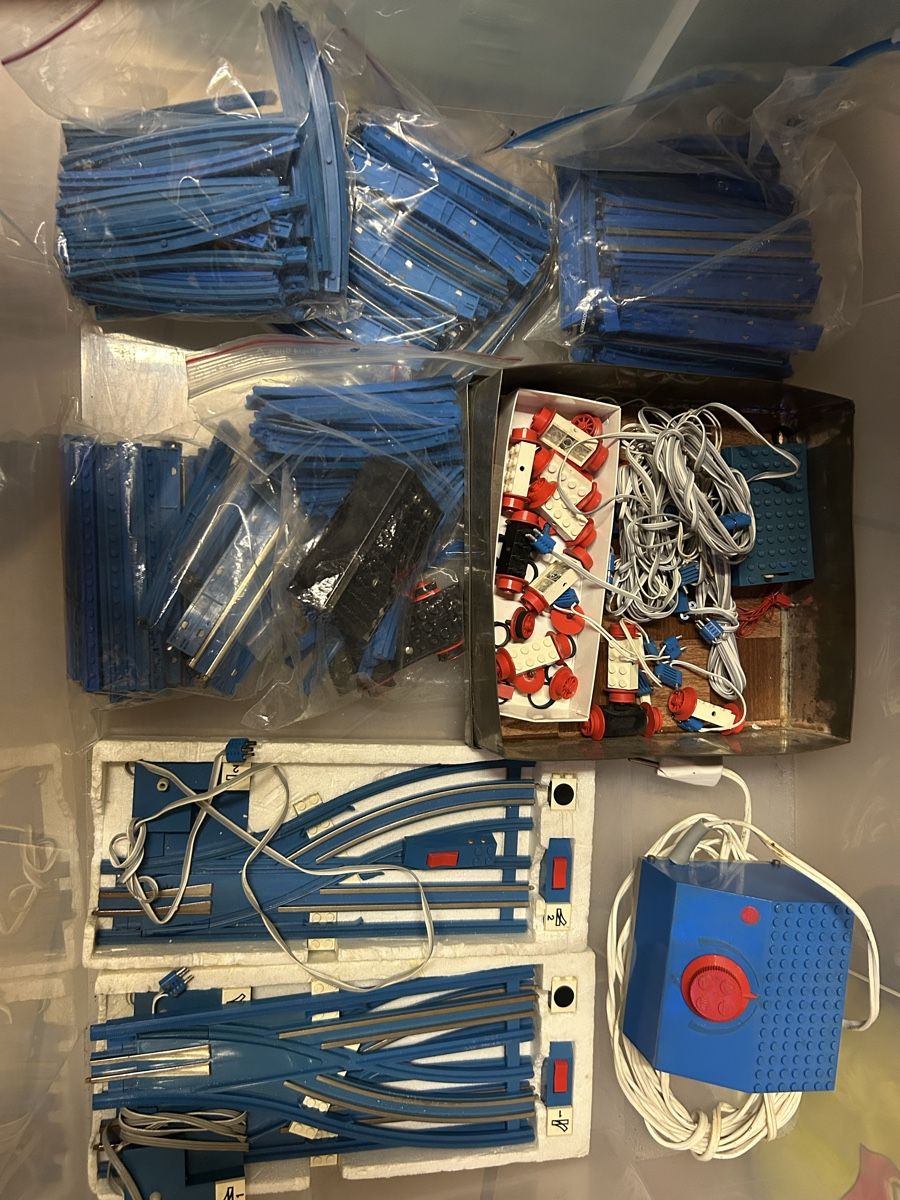Lego Jeux de construction: Lego treni 4.5v binari e componenti usati – D'occasion à Aurigeno par brickticino