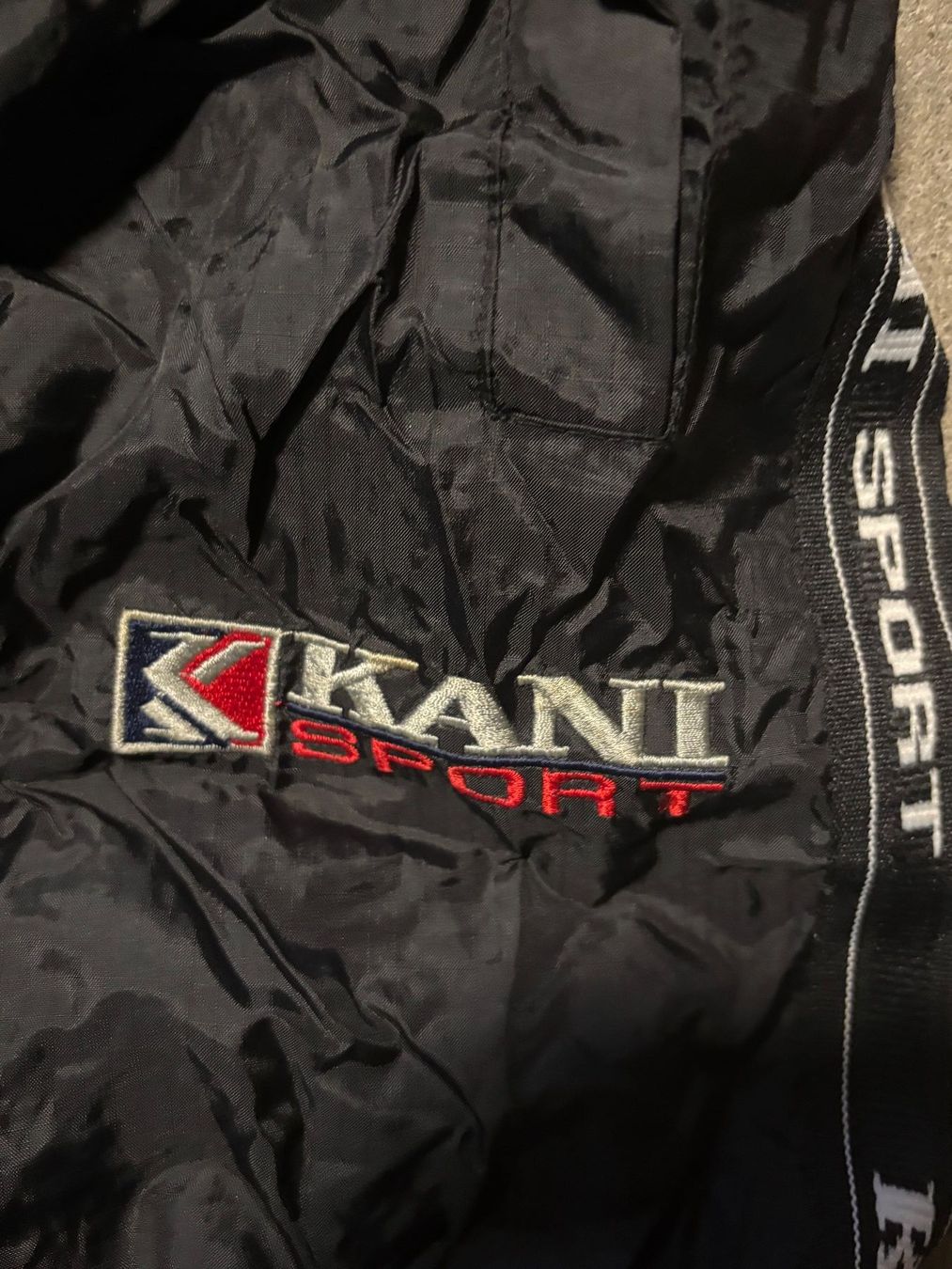 Pantaloni: Vintage Kani Sport Trainerhose – Usato da Bern venduto da unuki 1