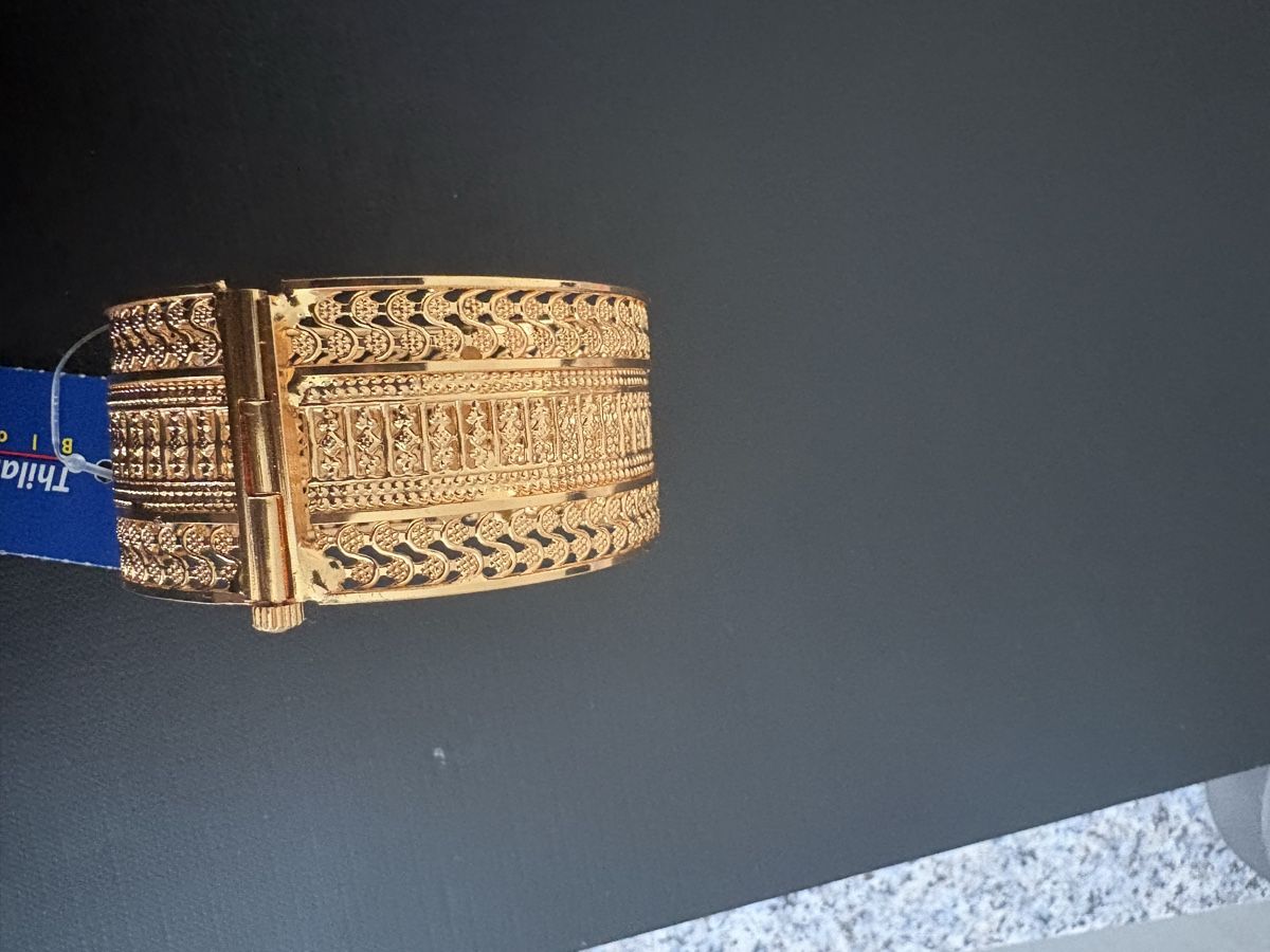 Bracciali & Braccialetti: Armreif Gold detailliert gemustert neuwertig – Nuovo e nell'imballaggio originale da Bösingen venduto da ash_jnn8 3