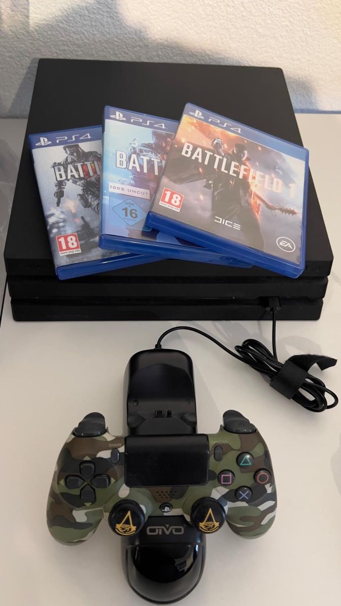 Sony Console: PlayStation 4 Pro 1TB mit Zubehör – Usato da Stein AG venduto da isi_R35 1