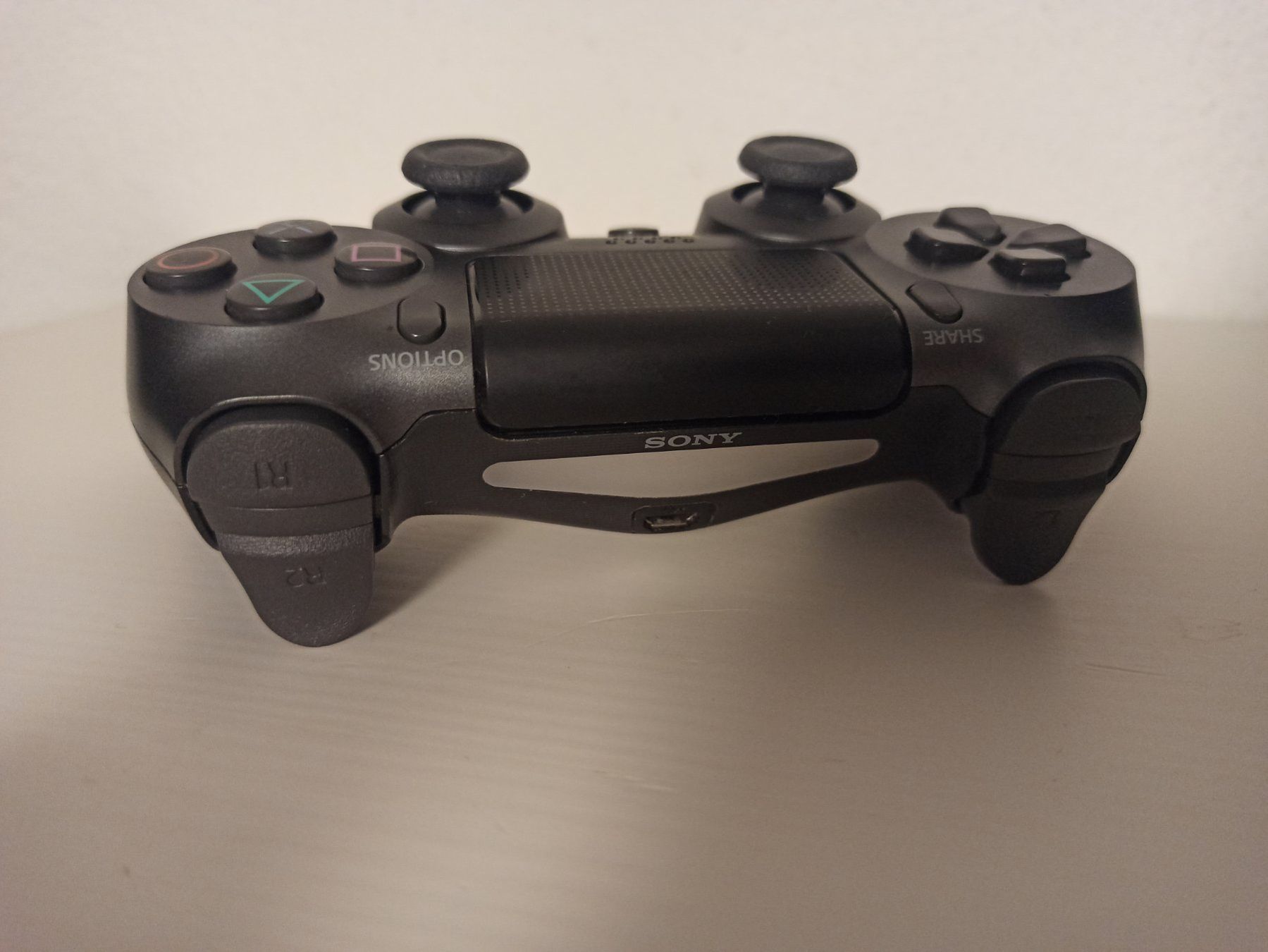 Manettes: Original Controller Sony PS4 Wireless DualShock 4 V2 B – D'occasion à Oberweningen par mar_87mx 5