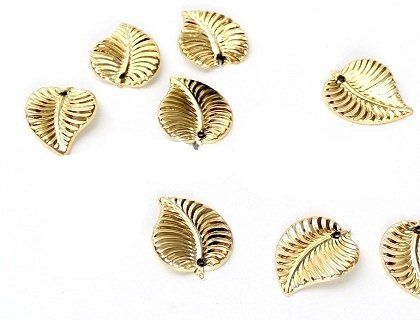 Perle (finte): Blatt goldfarbig – Nuovo (secondo la descrizione) da Schlatt TG venduto da mavo85