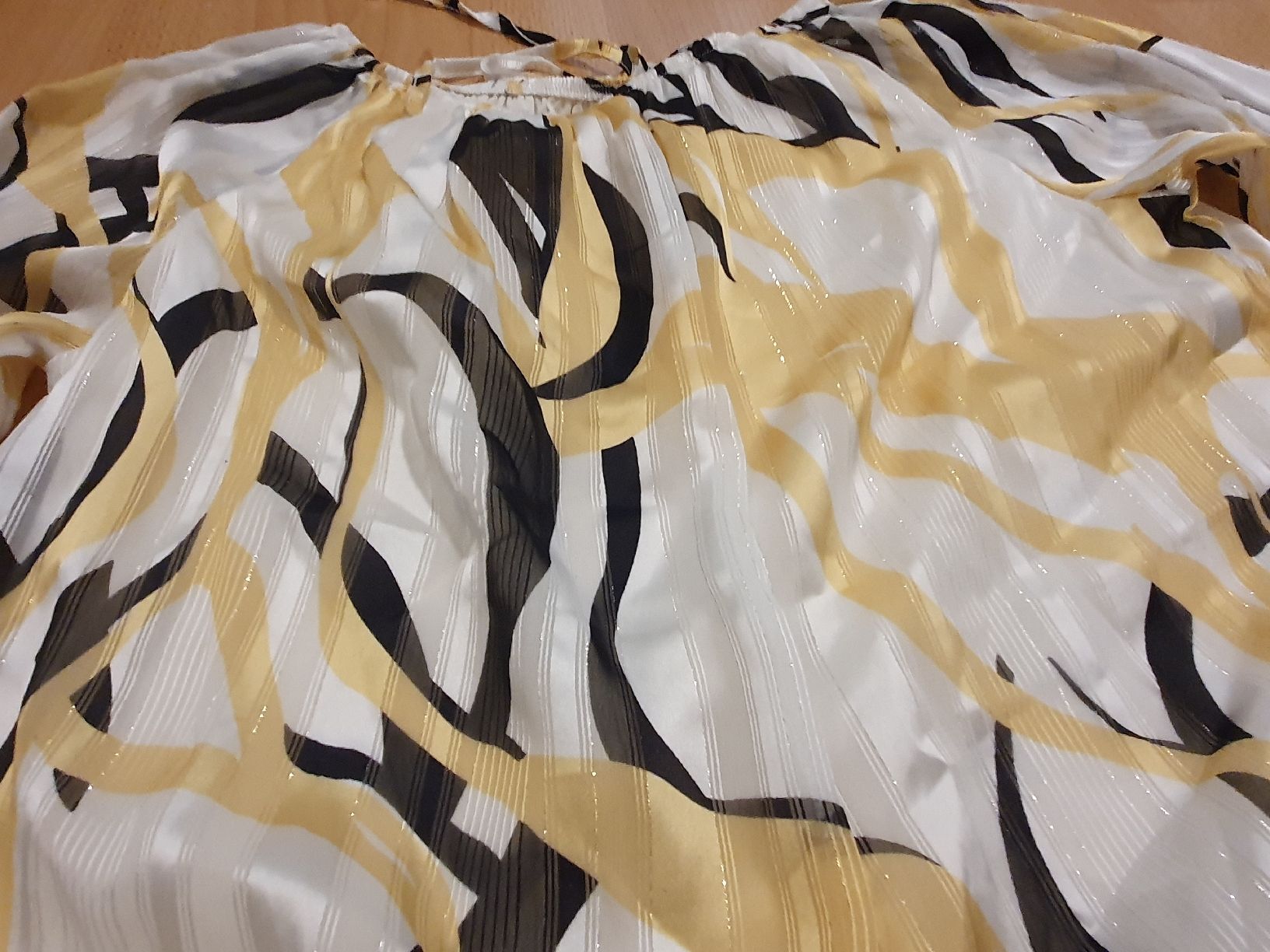Camicette: neue Bluse – Nuovo e nell'imballaggio originale da St. Gallen venduto da 1811123 2