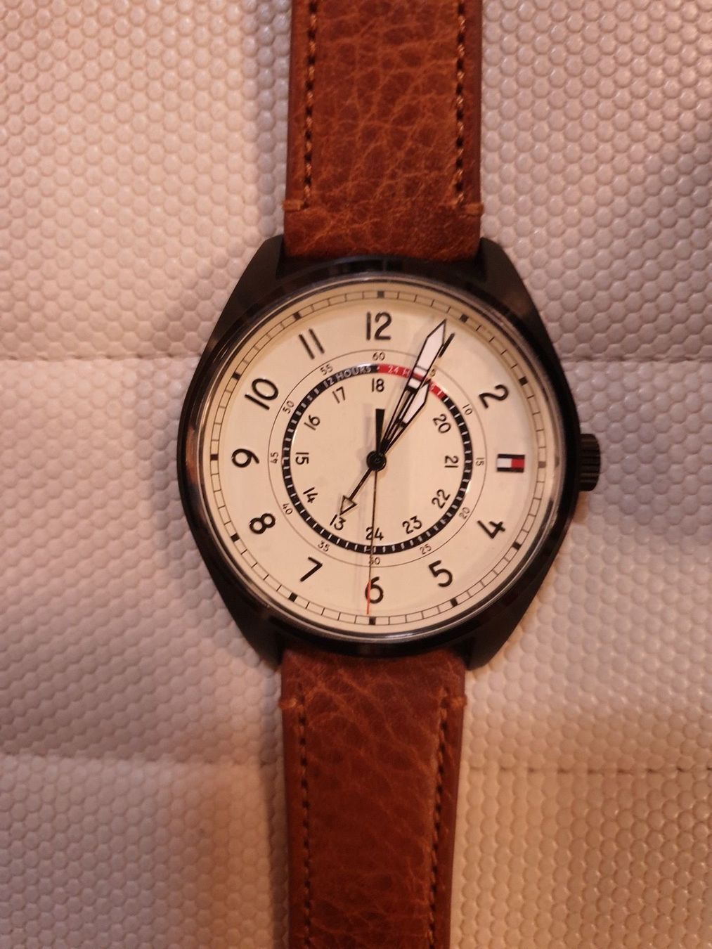 Tommy Hilfiger Uhren: TOMMY HILFIGER HERREN ARMBANDUHR – Neu und originalverpackt aus Zürich von LIQUIDATOR.CP 1