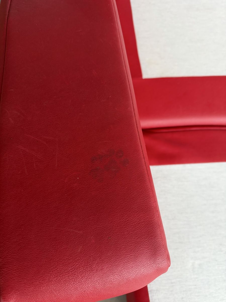 Sofas: Gratis: Bettsofa Rot Kunstleder – Gebraucht aus Wangen b. Olten von lla_9djn 5