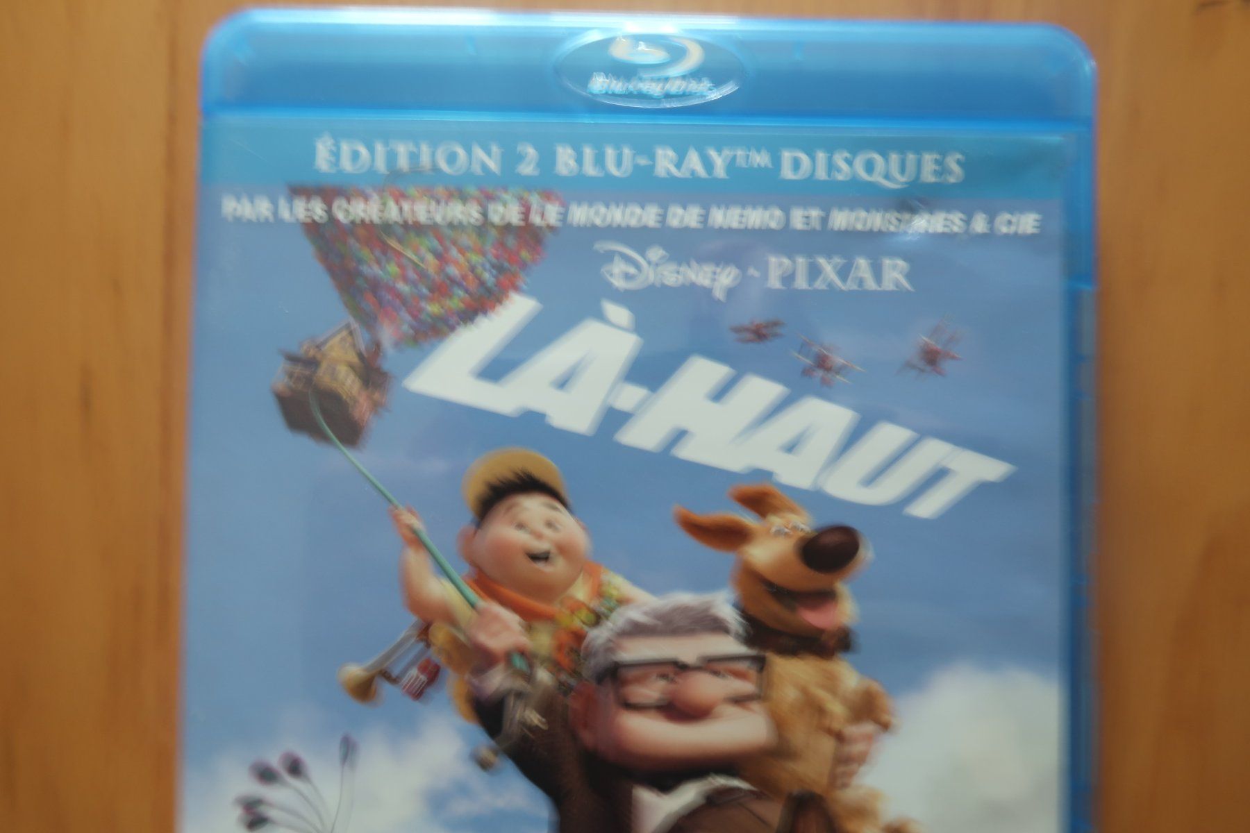 Tutti i DVDs: Blu-ray LÀ-HAUT Français Anglais – Usato da Porrentruy venduto da tupatup 1