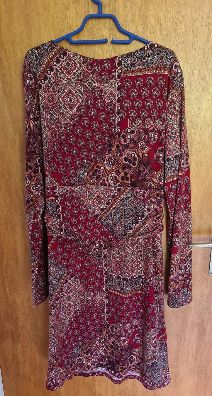 Robes: Wunderschönes Herbstkleid mit extralangen Armen – D'occasion à Eschert par PS.. 1