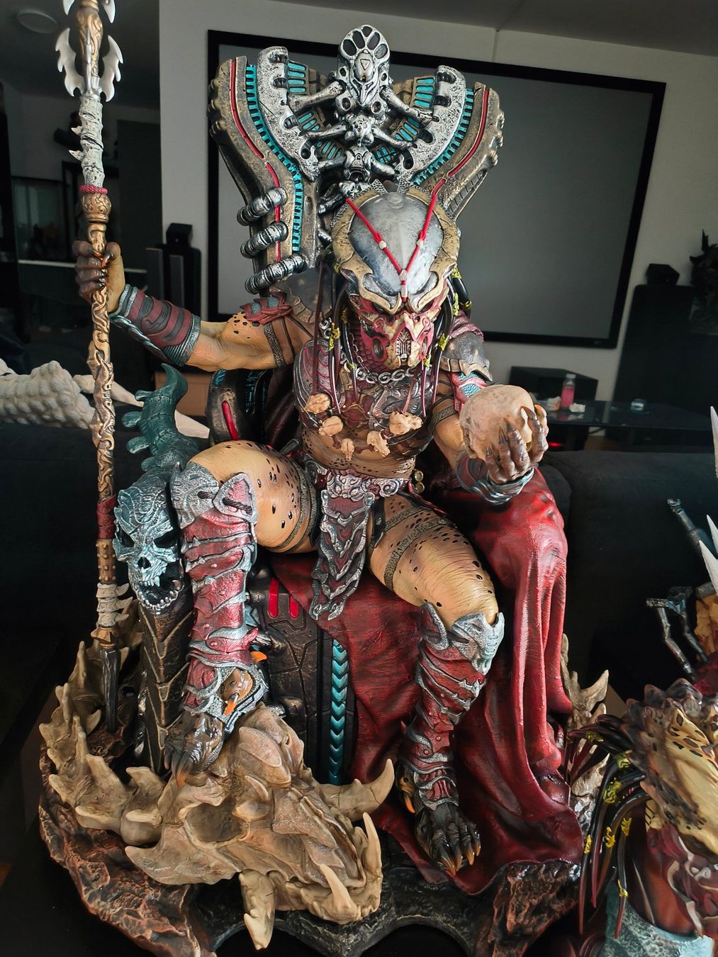 Figuren: Predator King On Throne – Gebraucht aus Niederrohrdorf von elwey 7