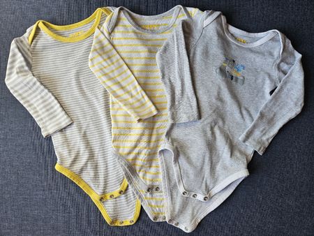 3x Body langarm Gr. 86/92