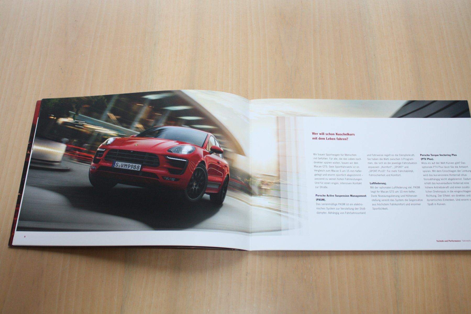 Porsche Documenti: Porsche Macan GTS Broschüre 10/2015 – Usato da Wikon venduto da erwin400 2