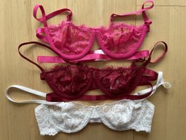 Lot de 3 jolis soutien-gorges en dentelle - Taille S