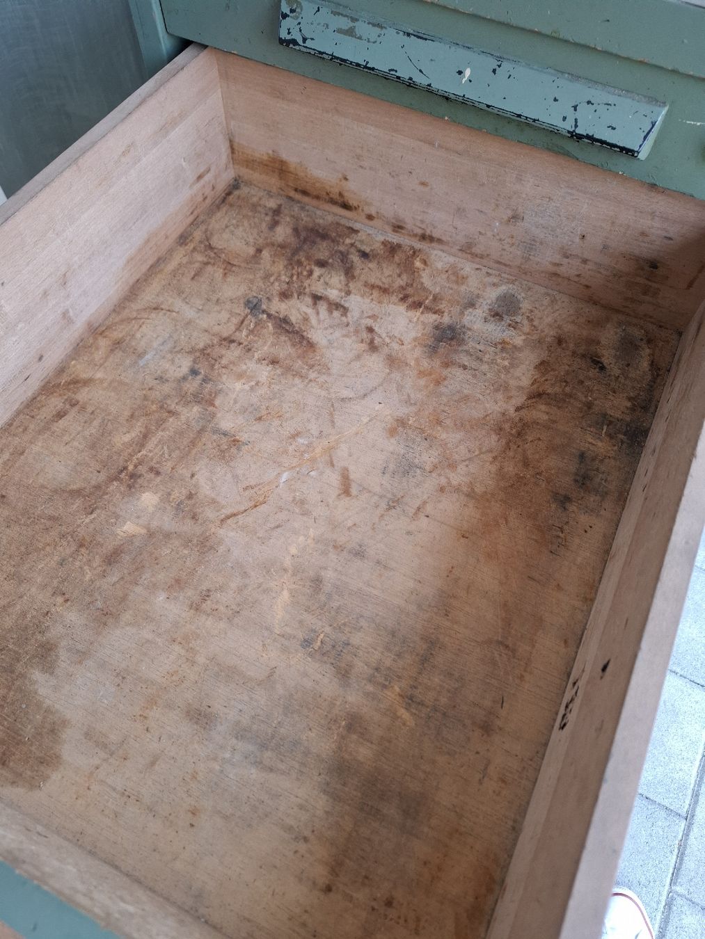Werkbänke: Schubladenstock aus Holz – Gebraucht aus Grosswangen von fesch01 5