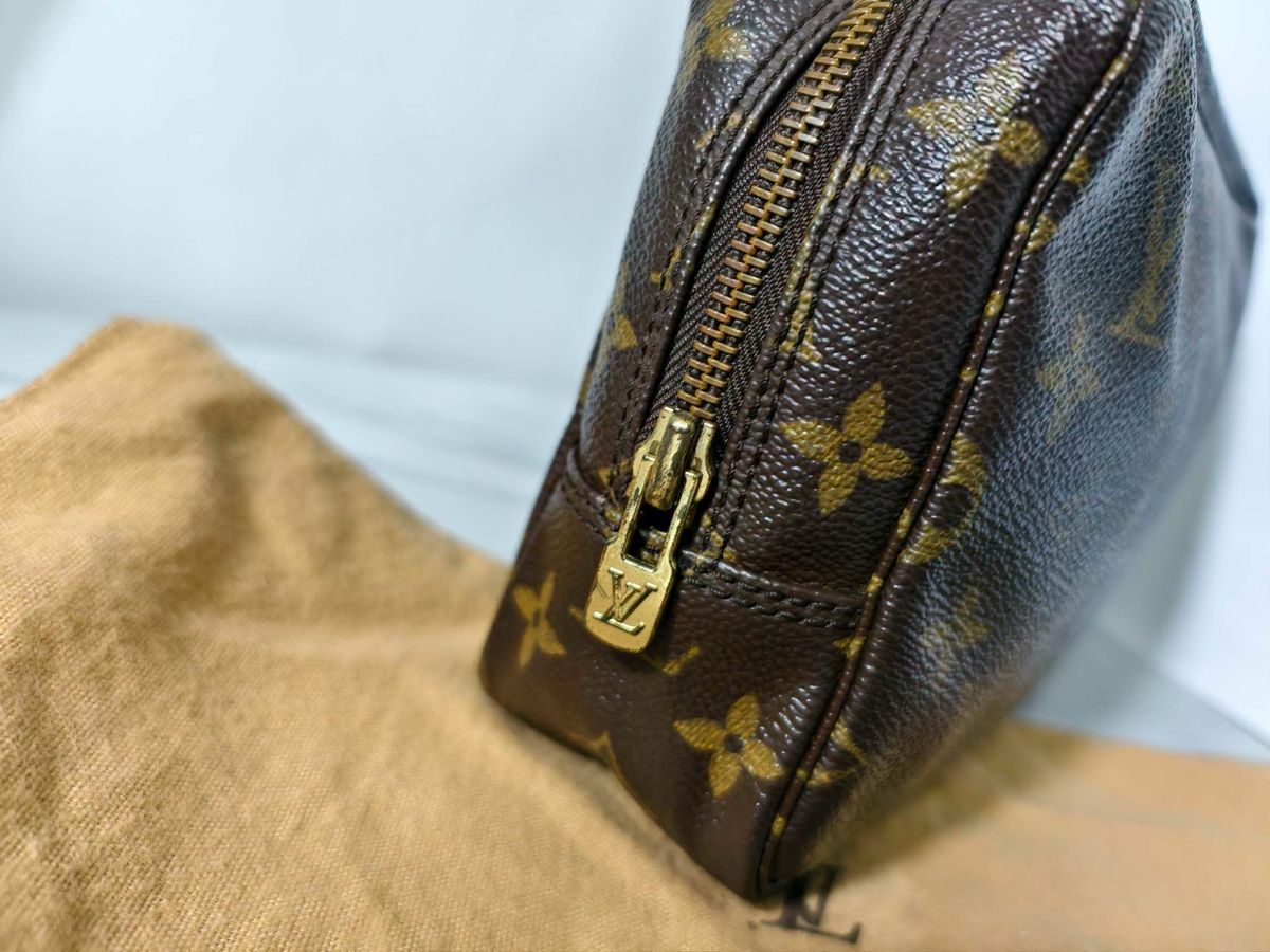 Louis Vuitton Sacs: Louis Vuitton Necessaire – D'occasion à Widnau par Pukpan_99 2