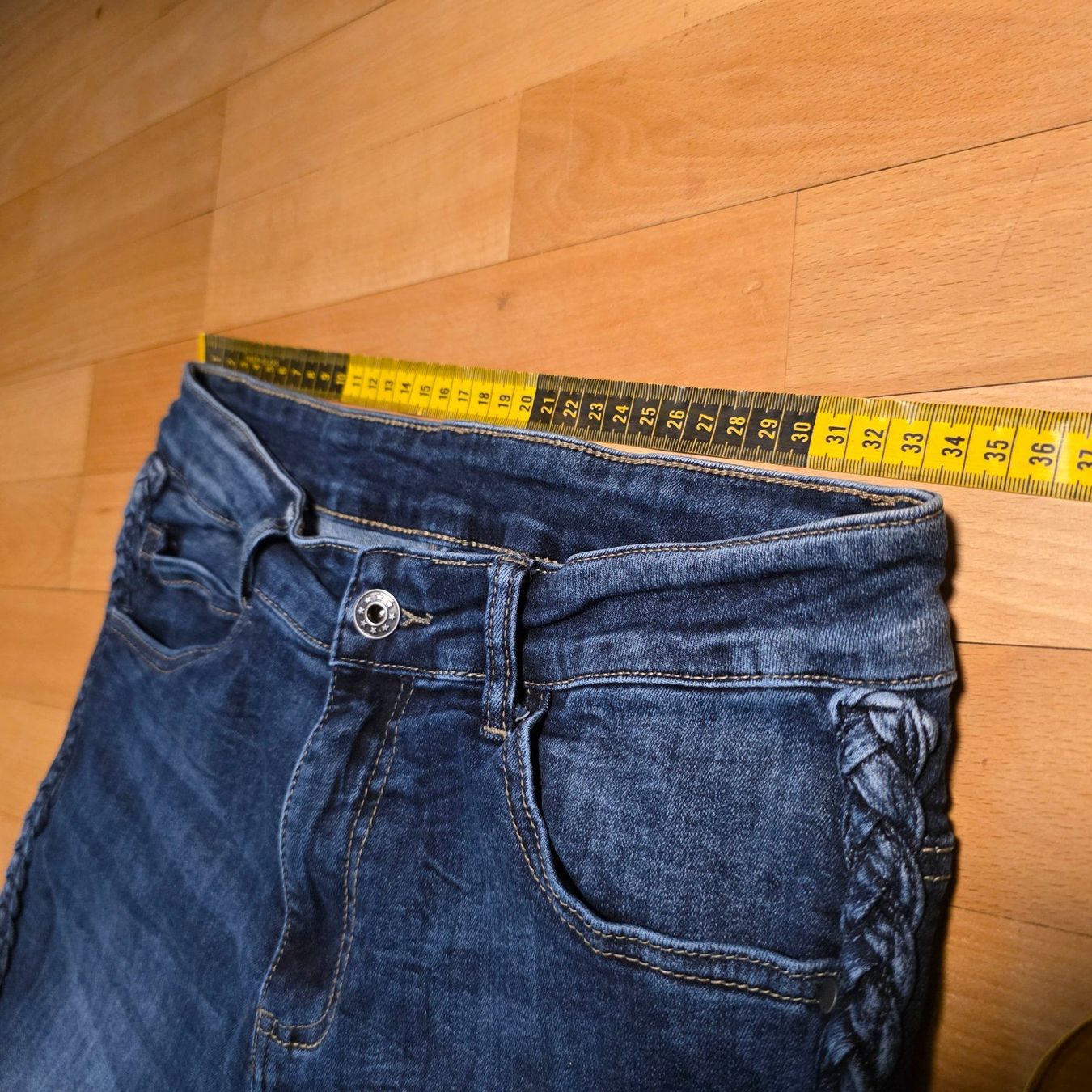 Jeans: Dunkle Jeans mit Flechtdetail – Gr. 38/M – Usato da Wald ZH venduto da CapLux 4