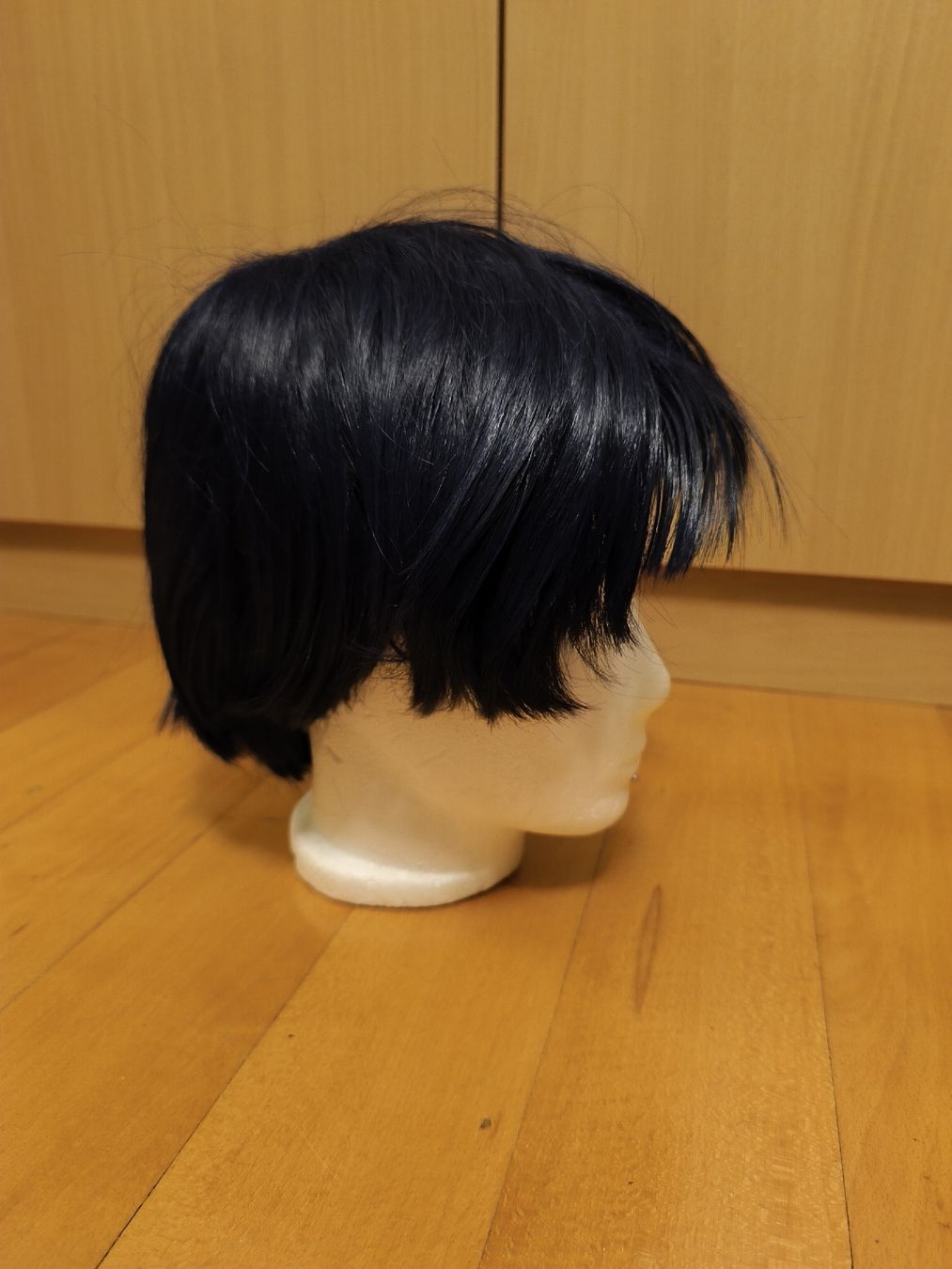 Parrucche: kurze, blaue Cosplay Perücke – Usato da Brugg AG venduto da ccoorriinnee 1