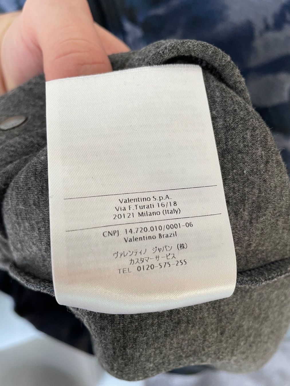 Maglioni & Felpe: Valentino Hoodie – Usato da Dielsdorf venduto da Anthony111 6
