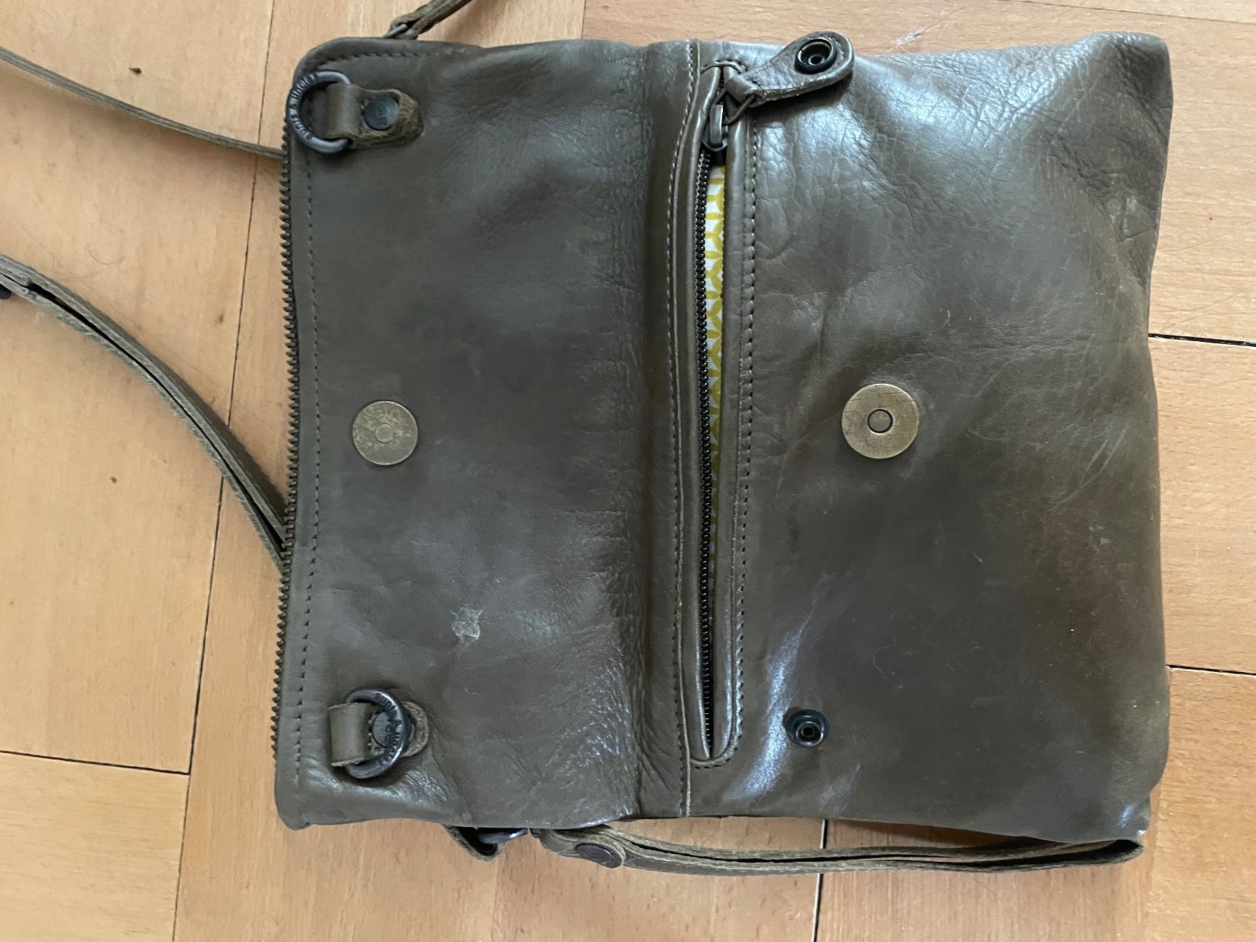 Aunts & Uncles Taschen für Damen: Handtasche Aunts&uncles – Gebraucht aus Arbon von Meret2 1