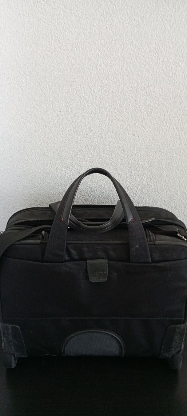 Samsonite Borse: Samsonite Laptoptasche – Usato da Allschwil venduto da pri_9lsr 3