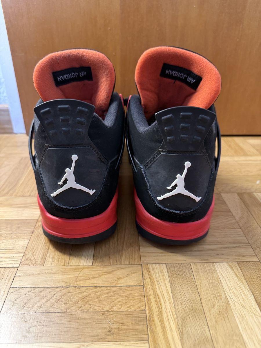 Jordan Scarpe da uomo: Jordan 4 – Nuovo (secondo la descrizione) da Le Lignon venduto da teo_zb9h 8
