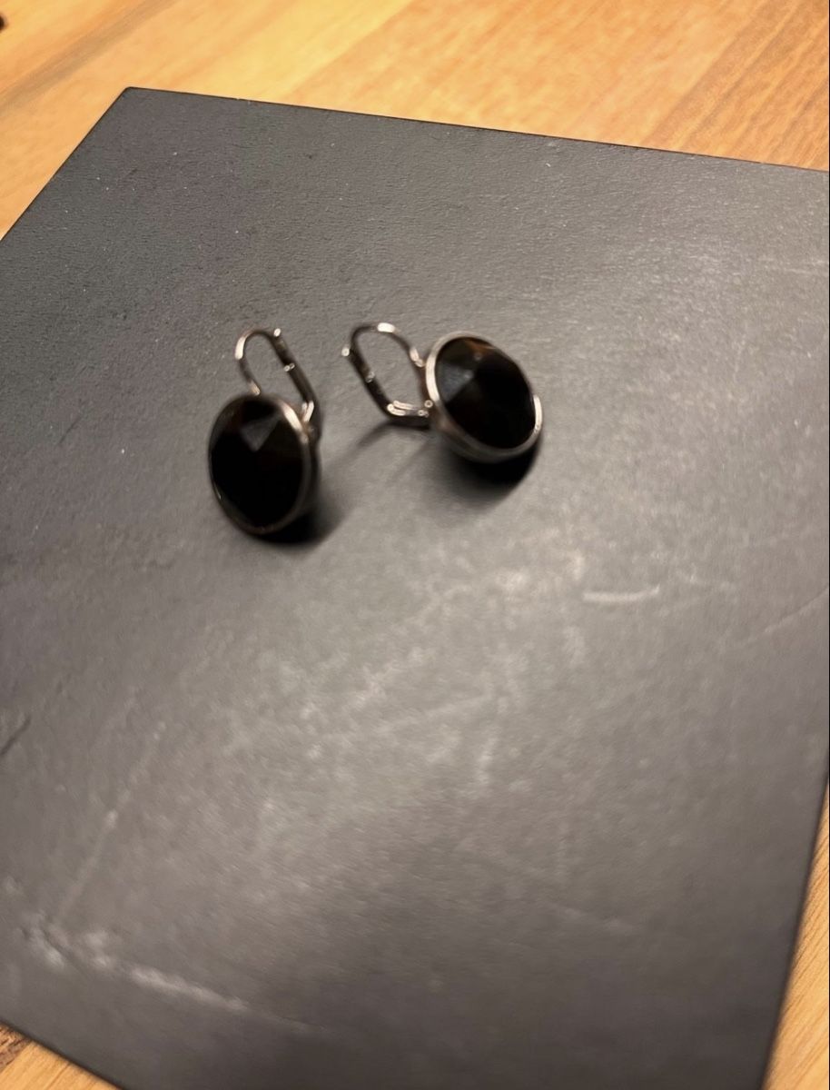 Swarovski Ohrringe & -stecker: Swarovski Bella Ohrringe schwarz – Neu (gemäss Beschreibung) aus Au SG von sam_m2fd