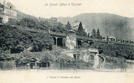 Territet - Tennis et Escalier des Roses