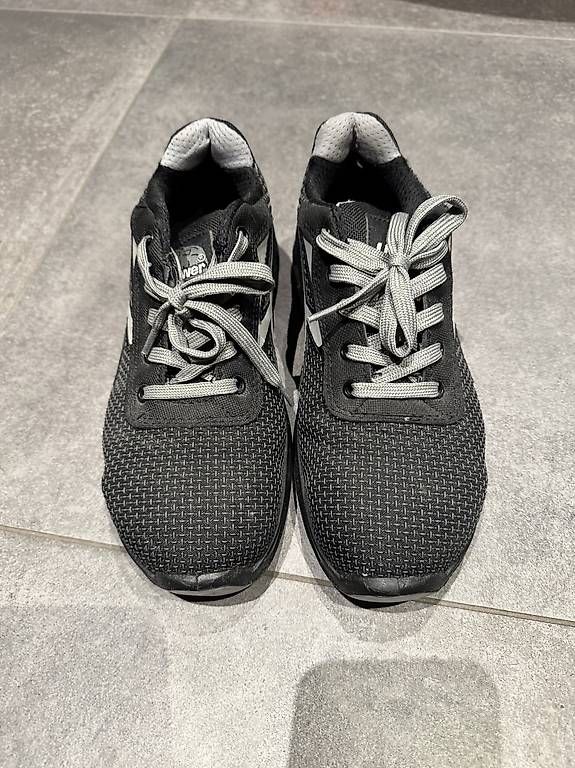 Scarpe da uomo: Chaussures de sécurité - T. 38 – Usato da Lentigny venduto da EcuProd1