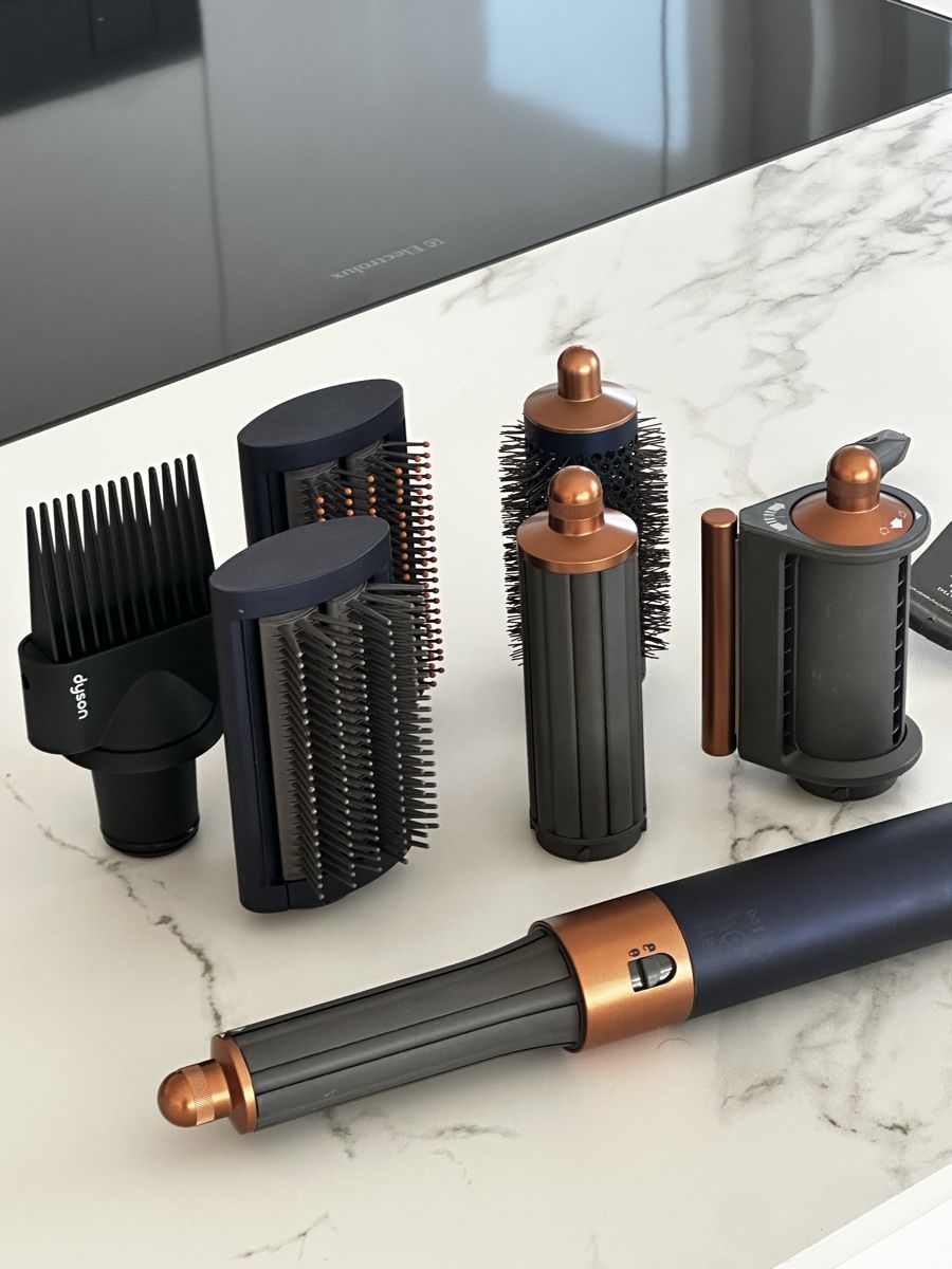 Dyson Asciugacapelli: Dyson Airwrap Multi-Haarstyler Complete Coanda Effekt – Nuovo (secondo la descrizione) da Münchwilen TG venduto da dolcevita79 2