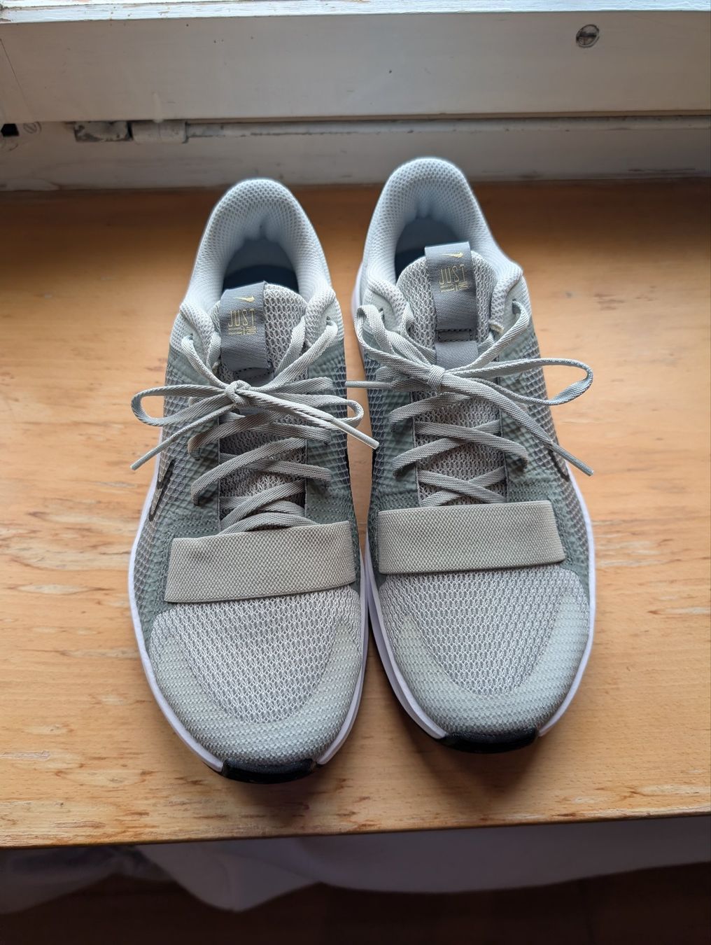 Nike Herrenschuhe: Nike Turnschuhe – Neu (gemäss Beschreibung) aus Wädenswil von Eicca 1