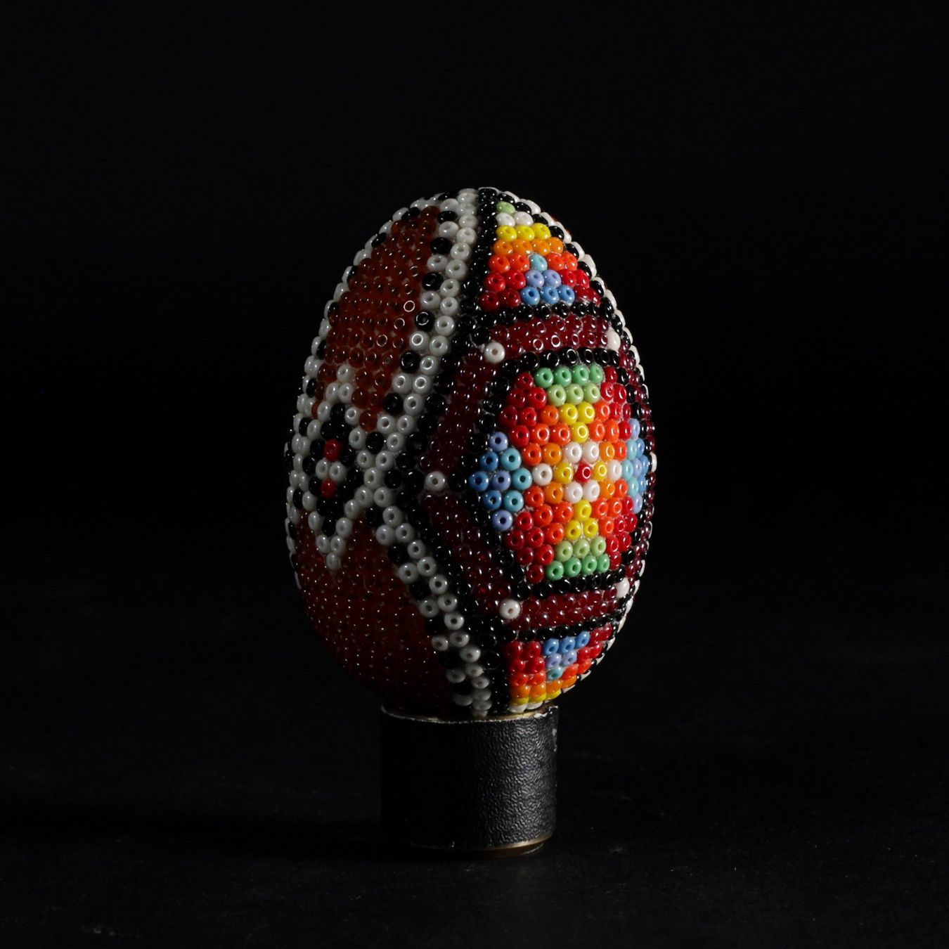 Alle Dekorationen: lot de 2 oeufs perlés - Pâques - artisanat roumain – Neu (gemäss Beschreibung) aus Biel/Bienne von grandsultan 2
