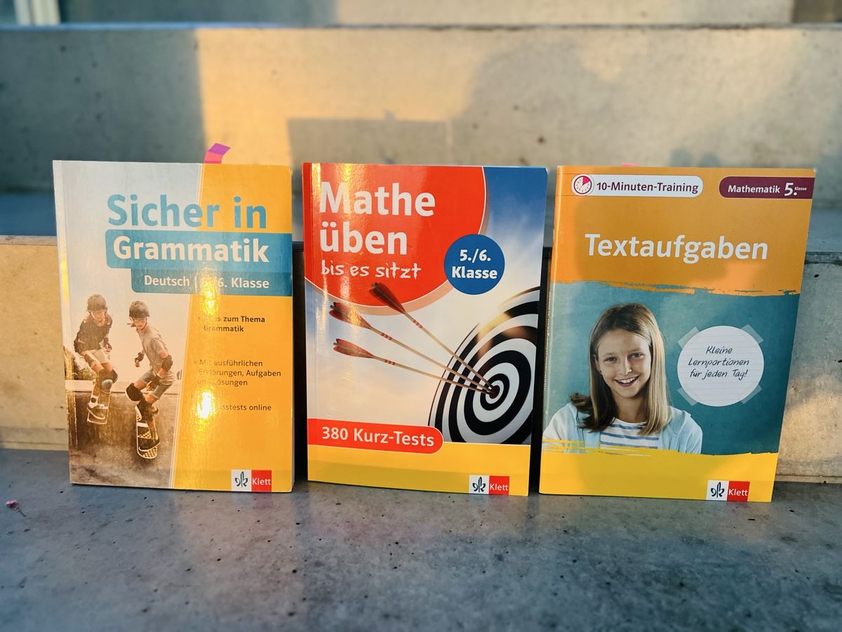 Libri: Schulbücher 5. / 6. Klasse Deutsch / Mathe – Usato da Küsnacht ZH venduto da Studjus