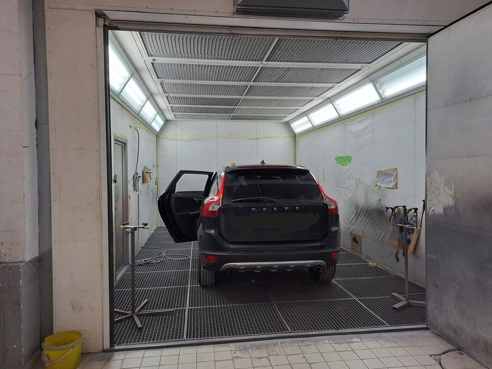 Tutte le macchine: Gebrauchte Spritzkabine im Top-Zustand – Usato da Niederglatt ZH venduto da Autocenter_Alabaku