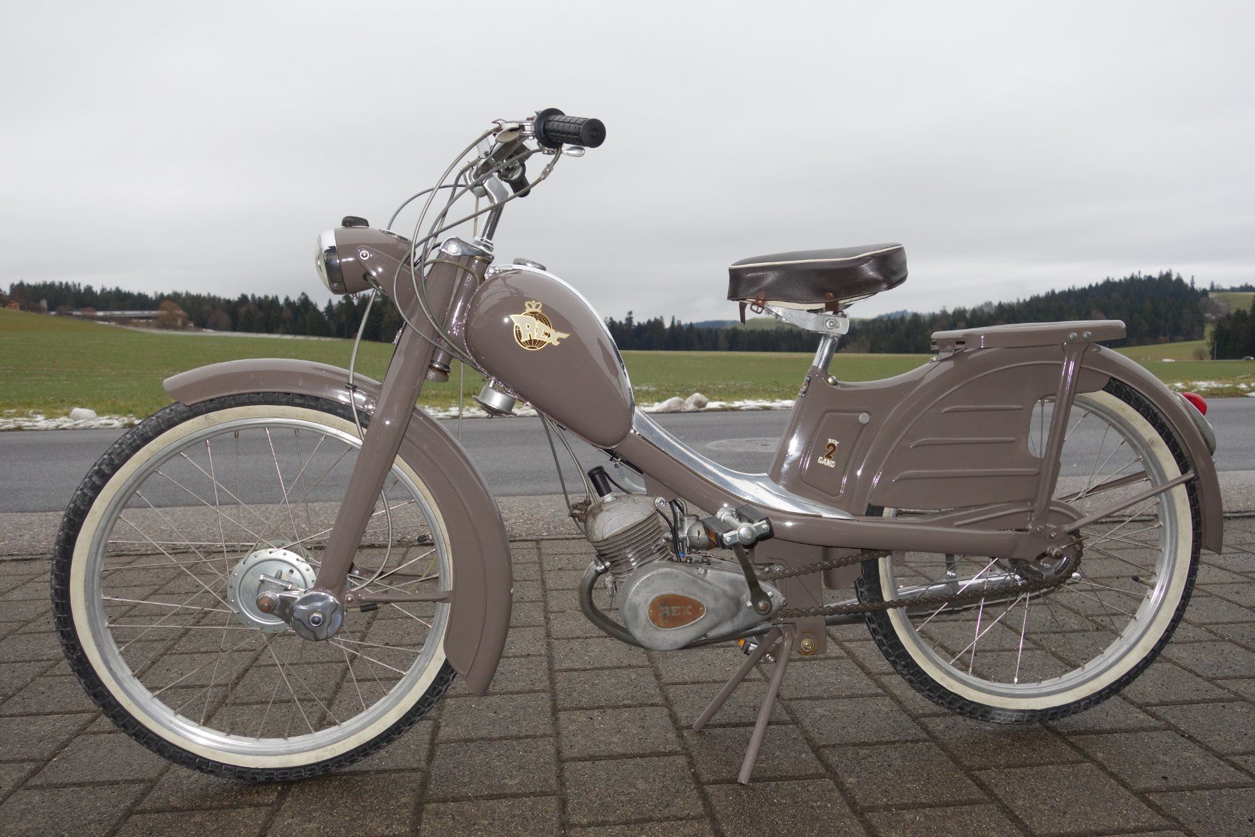 Cyclomoteurs: Mofa Rex Oldtimer – D'occasion à Weier im Emmental par Rsz8