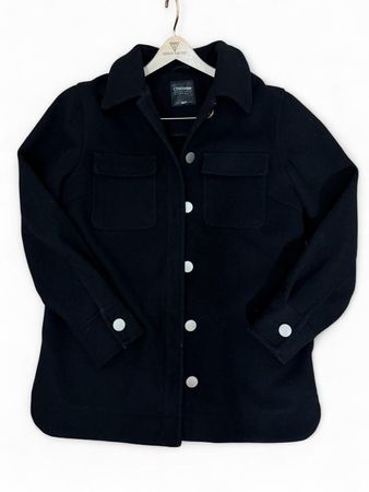 black chicorée button up coat with pockets, size s