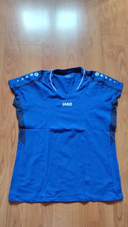 Kleiderpaket Sportkleider Gr. S-M