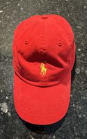 Casquette Ralph Lauren rouge et broderie or,