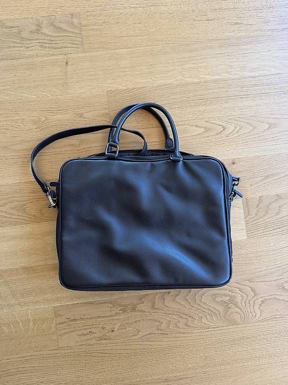 Borse: SCHWARZE LAPTOPTASCHE – Usato da Winterthur venduto da mom_56bv