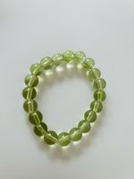 Handgemachtes Armband – transparente Perlen, grün