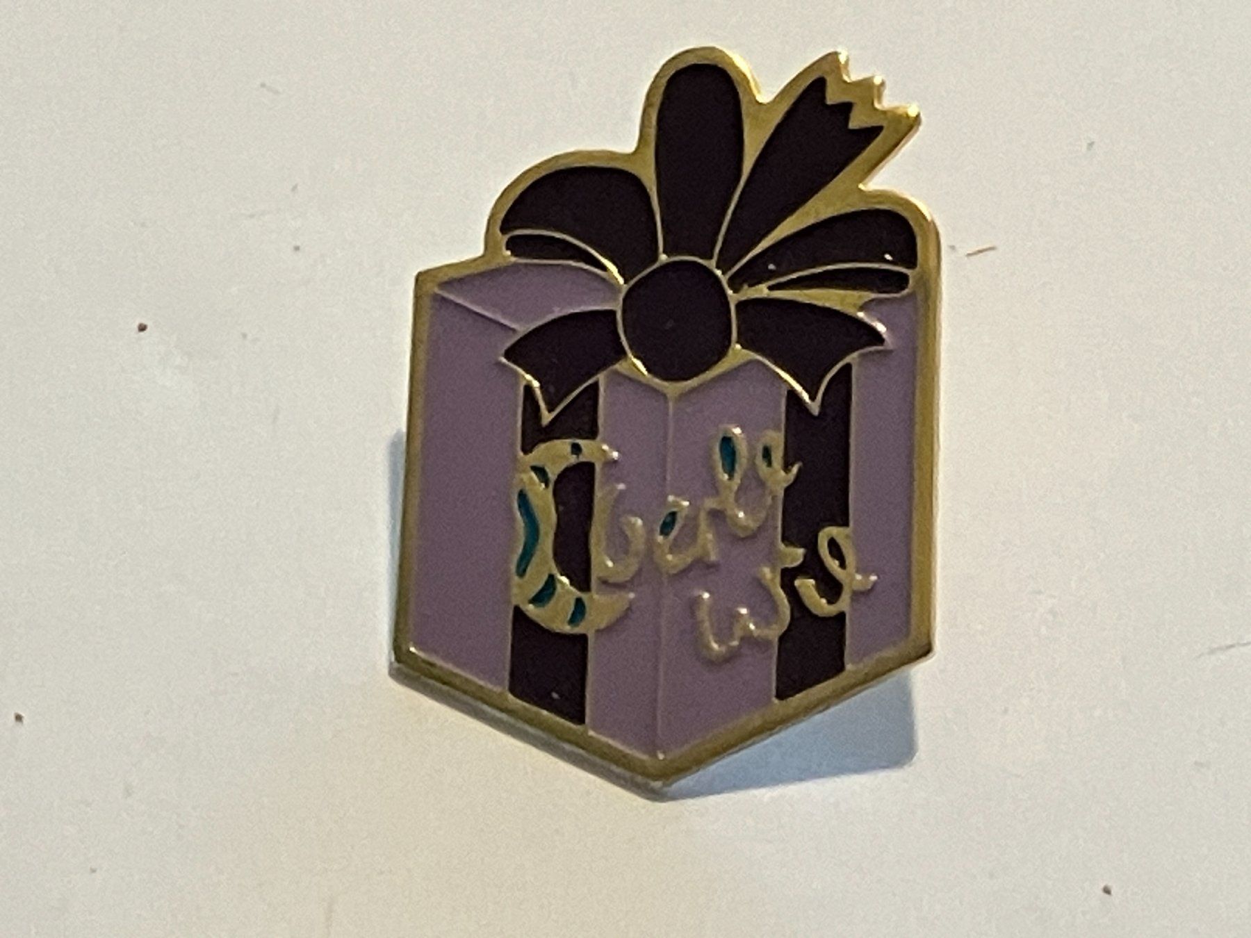 Placchette & Badge: 1 Pin Eberle Wil Bäckerei – Usato da Basel venduto da djwwpp
