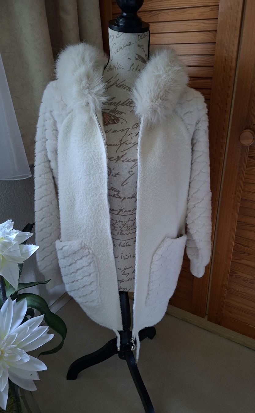 Jacken: Traumhafte Winterjacke/Strickjacke TU Einheitsgrösse – Neu (gemäss Beschreibung) aus Barzheim von spitz01 1