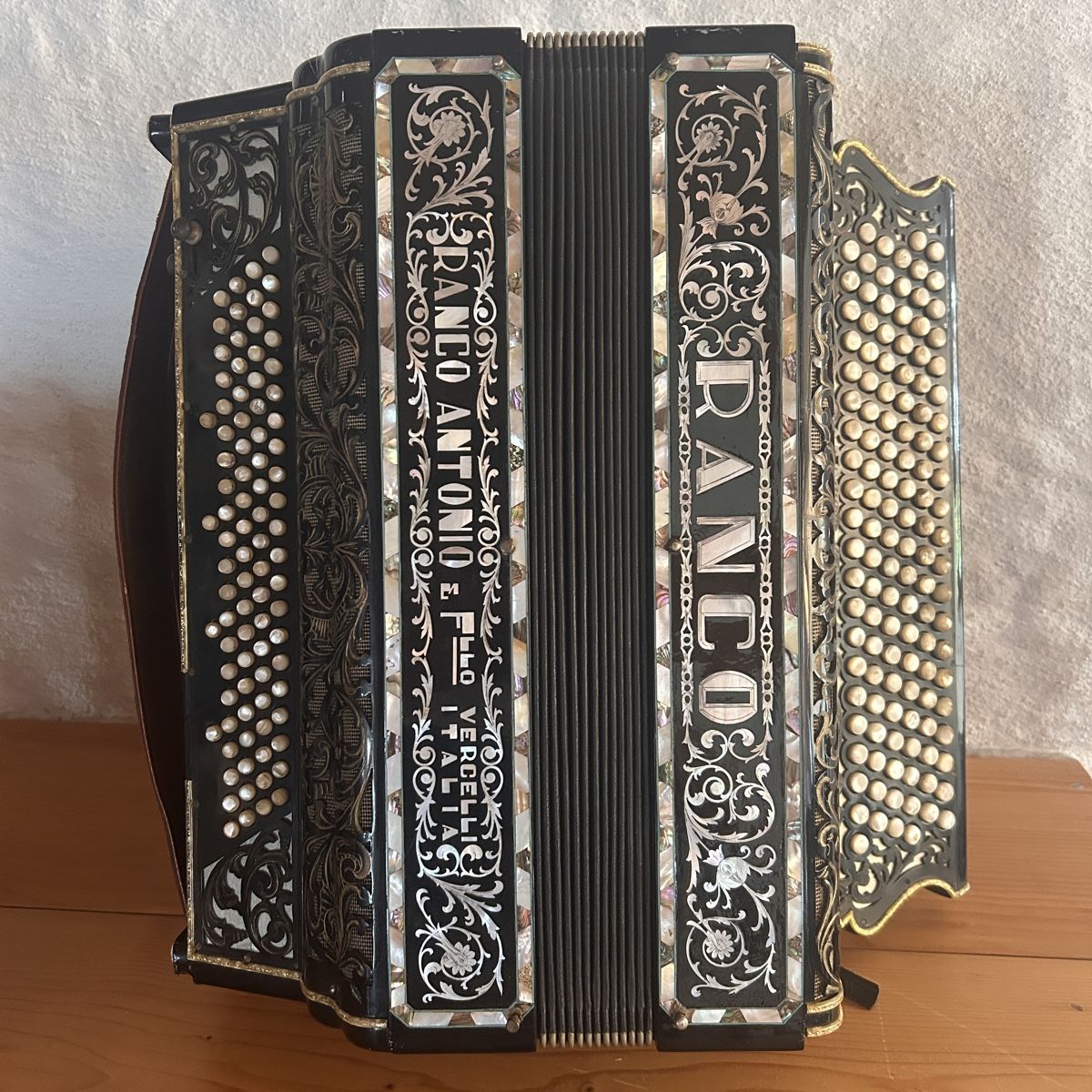 Strumenti musicali: Franco Antonio Verdelis Akkordeon – Usato da Basel venduto da bellespirit 6