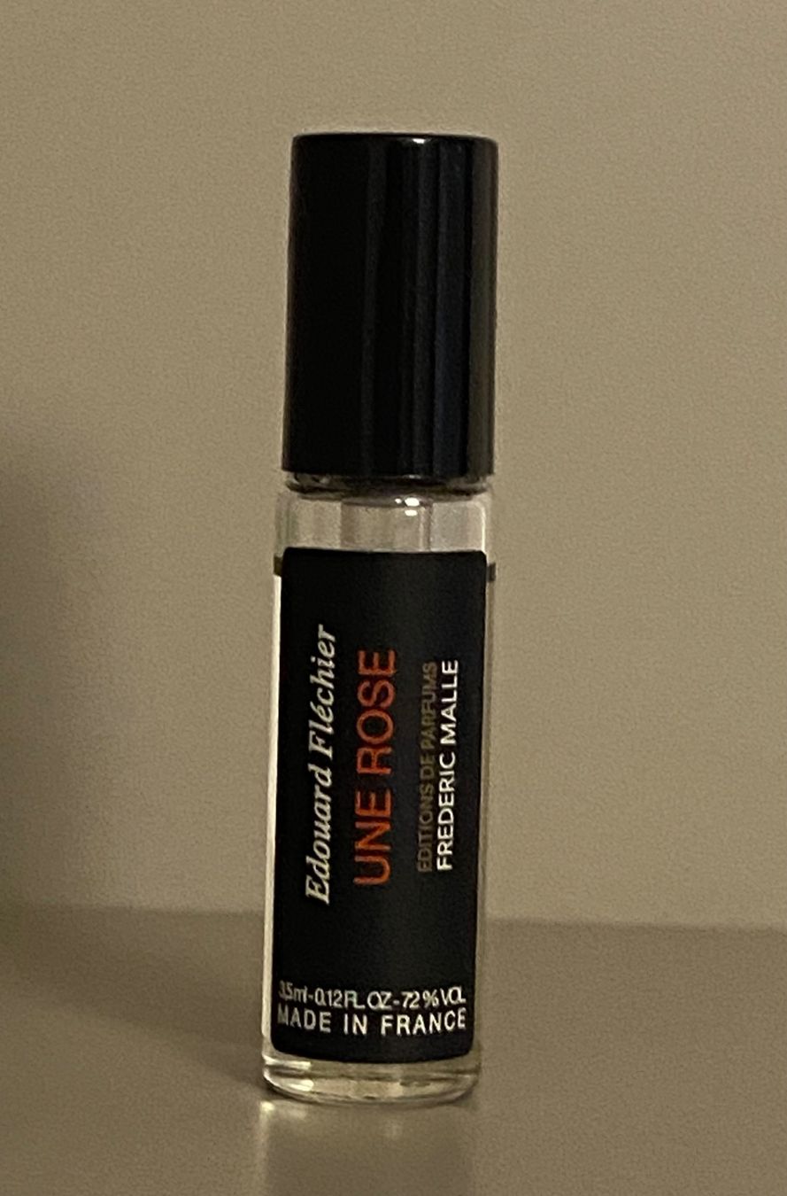 Frédéric Malle Parfums & Eau de Toilette: FRÉDÉRIC MALLE Une Rose Edp 3,5ml Batch code 2014 plein – Neuf (Voir description) à Genève par kik_8jd6